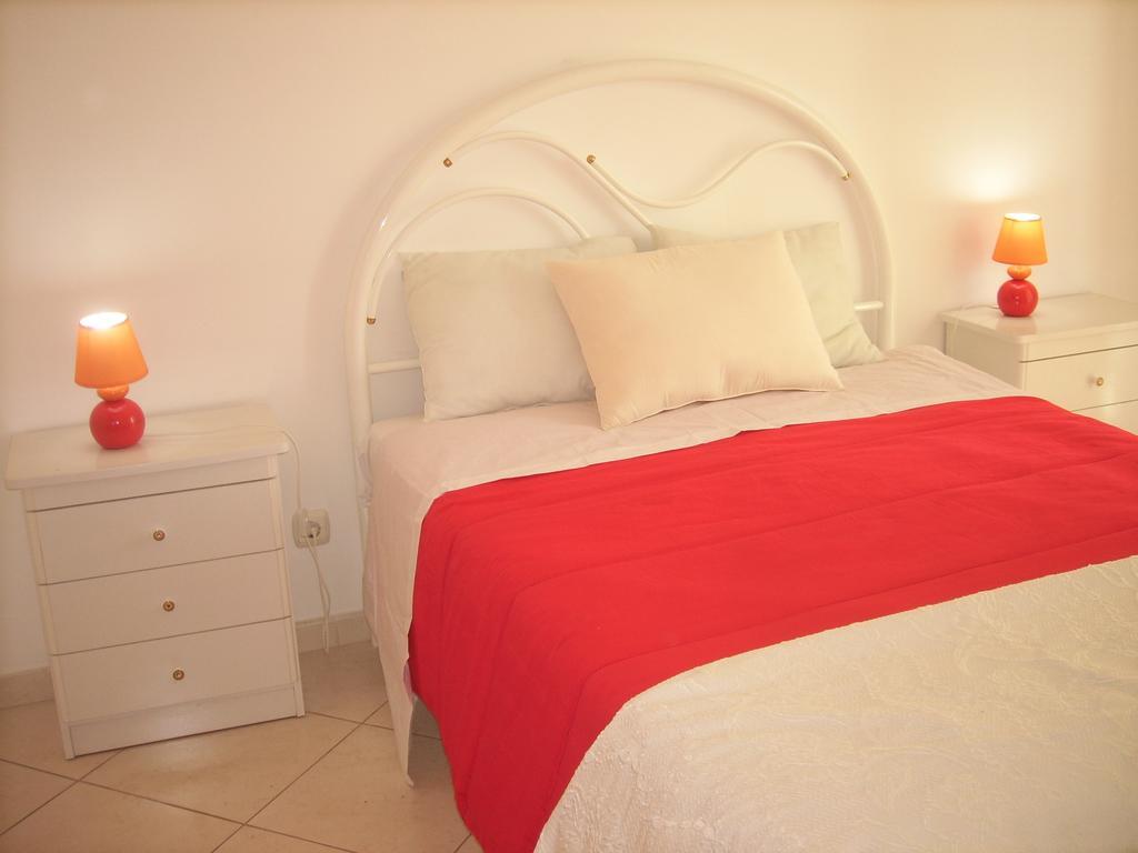 Apartamentos Monica Quarteira Extérieur photo