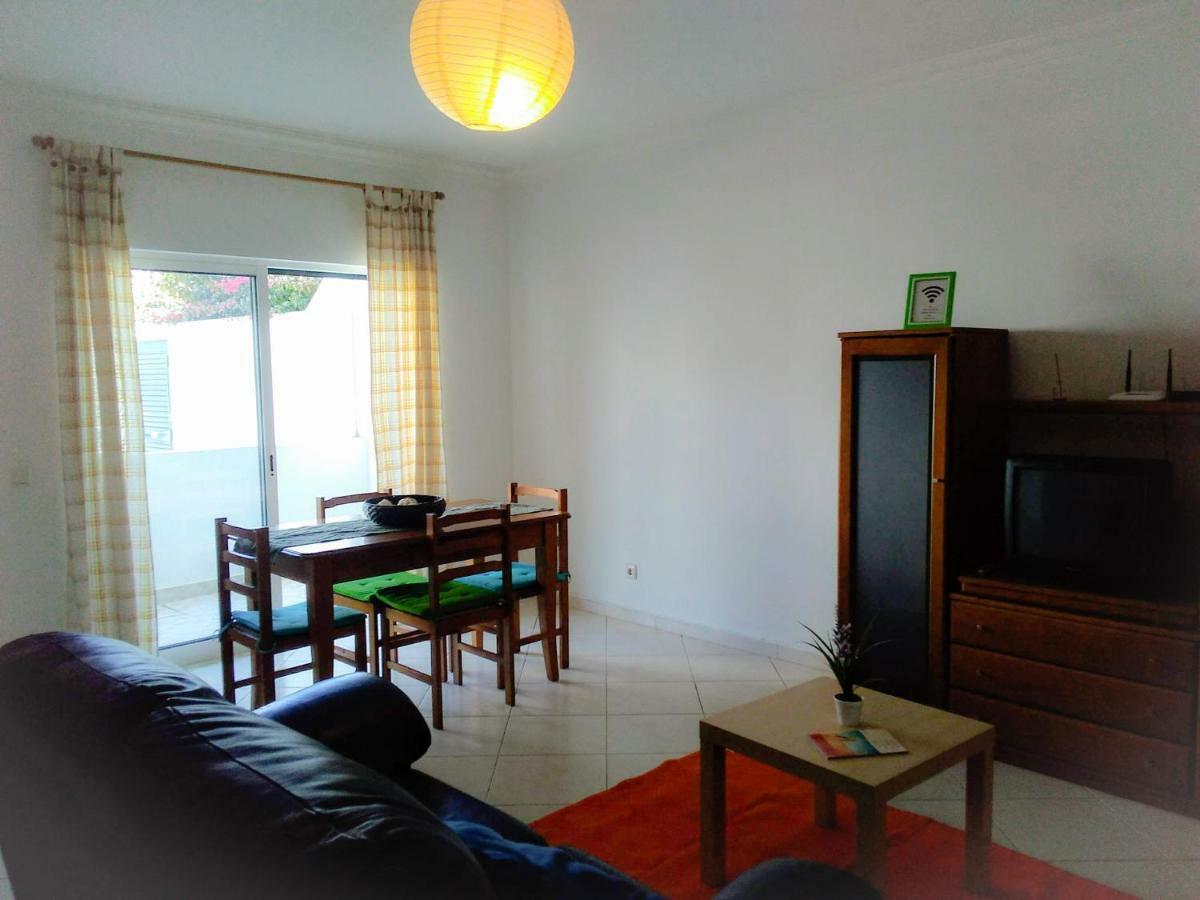 Apartamentos Monica Quarteira Extérieur photo