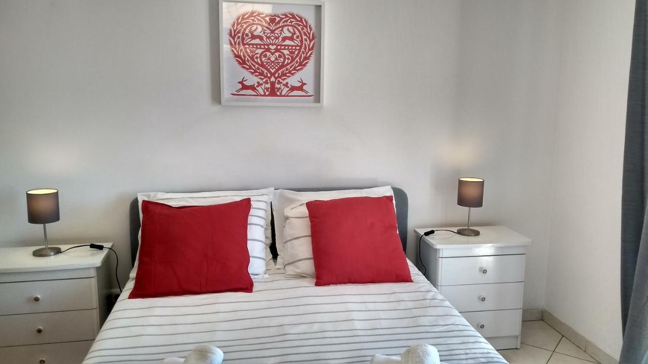 Apartamentos Monica Quarteira Extérieur photo